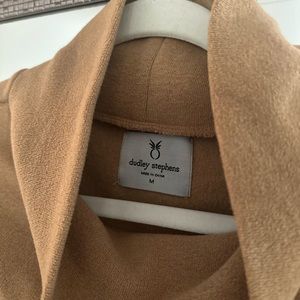 Dudley Stephens Cobble Hill Camel vello fleece turtleneck size MEDIUM